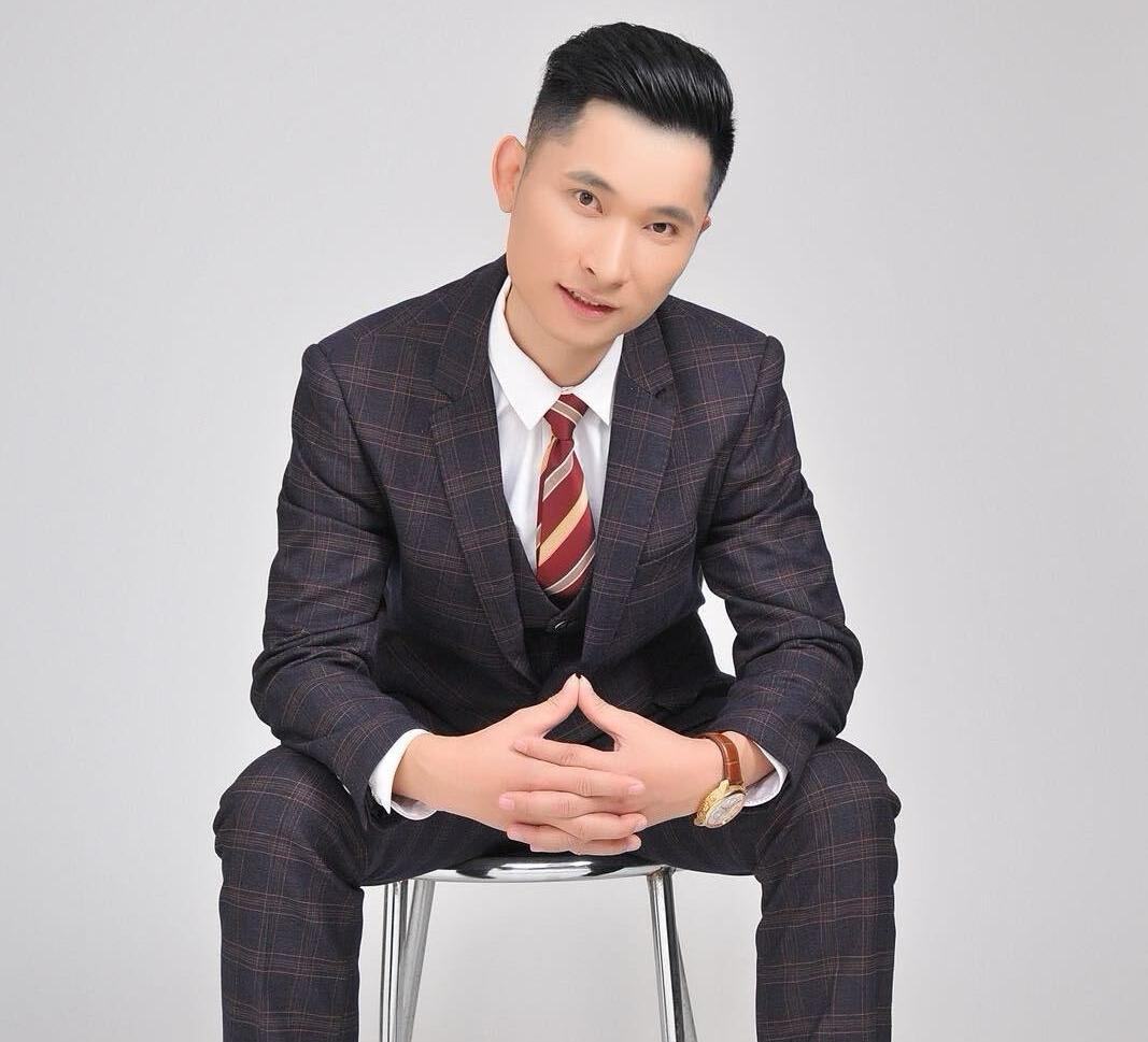 创始人李锡贵